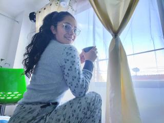 Ver la ficha detallada de ChantalBernadette