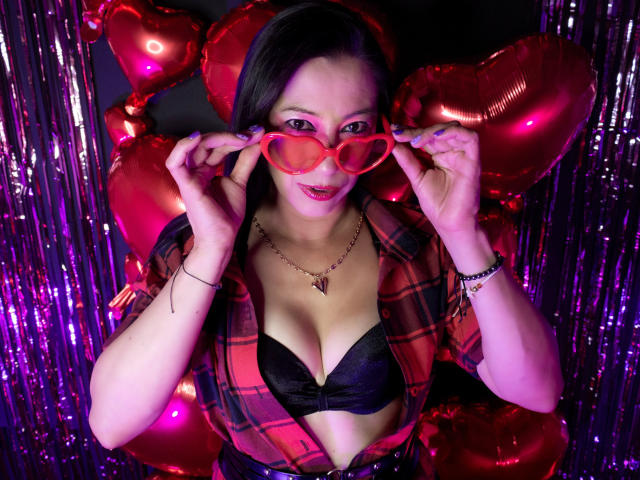 NoemiPrettiest - Live porn &amp; sex cam - 28800302