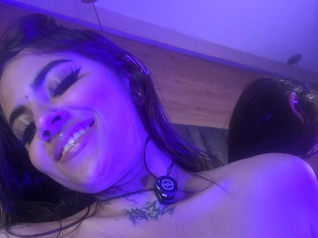 CoriPaige - Live porn &amp; sex cam - 28800452