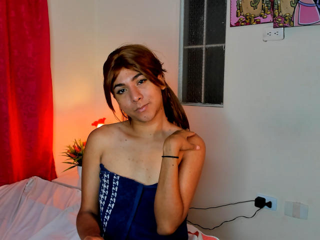 ZoeHotMoretti - Live porn &amp; sex cam - 28801064