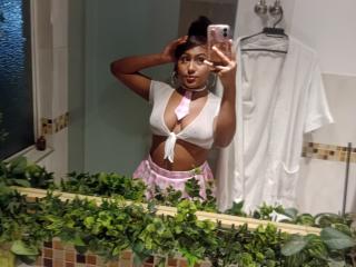 查看AmberQueeny的详细信息