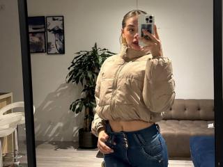 Ver la ficha detallada de EmmaRiveraa