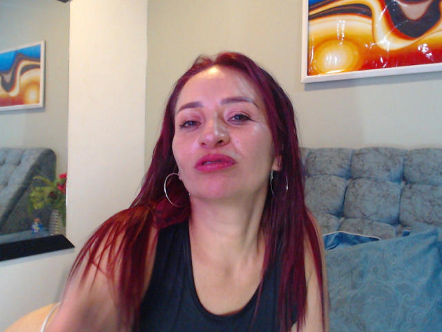 EmaCollins - Live porn &amp; sex cam - 28803536