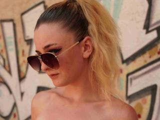 Ver la ficha detallada de Melly4you-hot