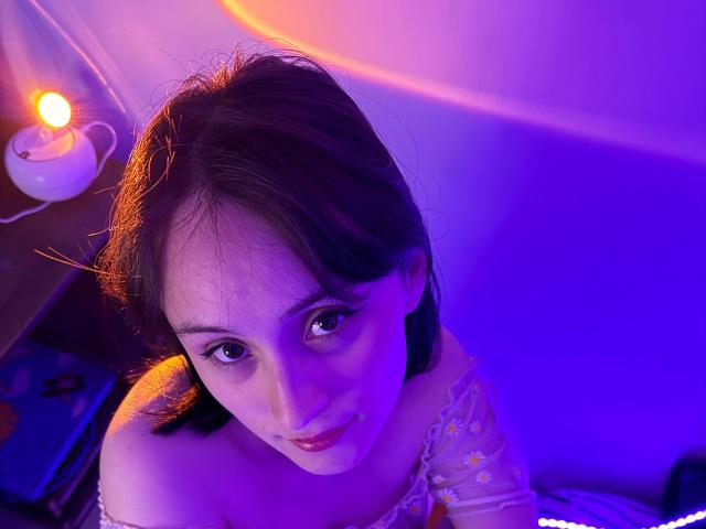 AnnieLamberth - Live sexe cam - 28804616