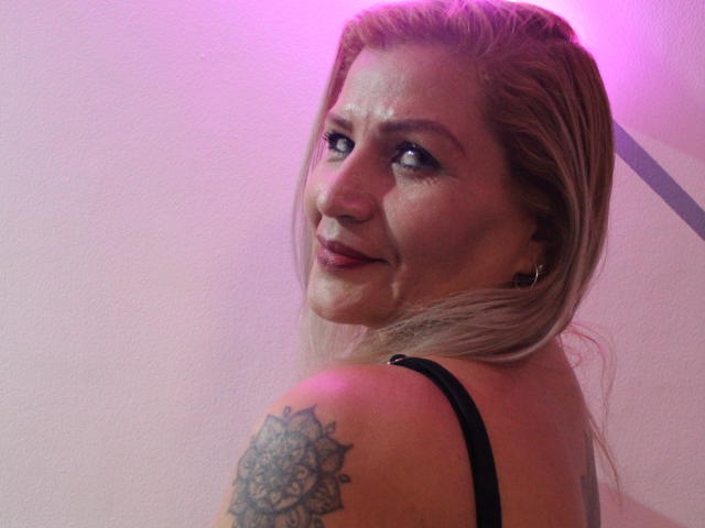 VictoriaRubio - Sexe cam en vivo - 28807157