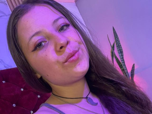 GraceRedMiller - Live porn &amp; sex cam - 28808597