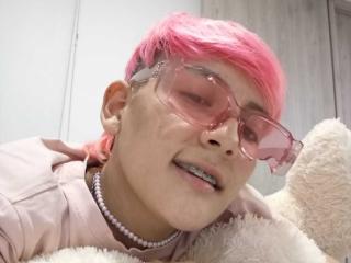 Prikaži popoln profil modela DannyRouds