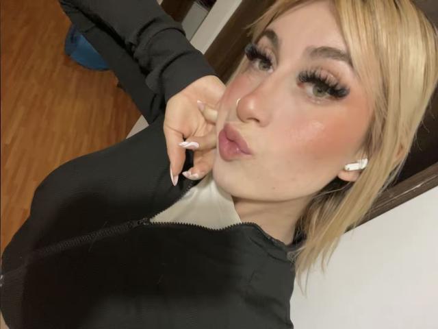 SammyViolet - Live porn &amp; sex cam - 28810274