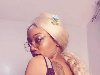 Prikaži popoln profil modela CalinTrois