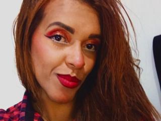 Prikaži popoln profil modela ShamanthaFire