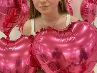 Prikaži popoln profil modela Marriam