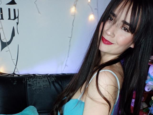 EllieBonneth - Live Sex Cam - 28812371