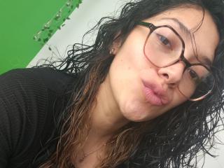 Prikaži popoln profil modela ChantalBernadette