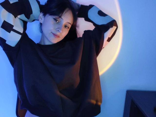 AnnieLamberth - Live sexe cam - 28812614