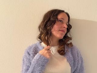 Prikaži popoln profil modela KirtyNella