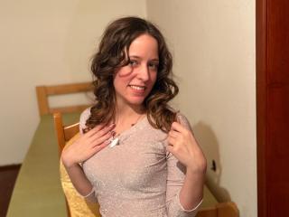 Prikaži popoln profil modela KirtyNella