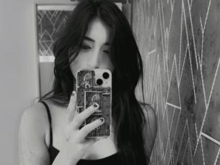 Prikaži popoln profil modela TaharaRomanov