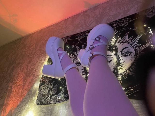 RubyDalos - Live porn &amp; sex cam - 28814345