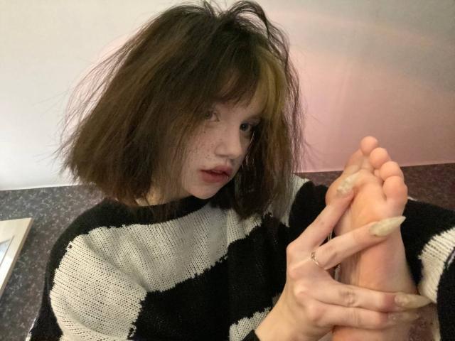 RubyDalos - Live porn &amp; sex cam - 28814351