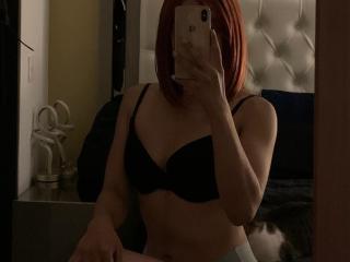 Prikaži popoln profil modela BelladonnaLips