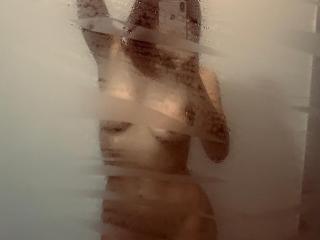 Prikaži popoln profil modela BelladonnaLips