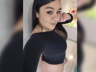 Prikaži popoln profil modela HannahMolly