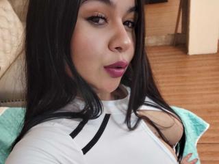 Prikaži popoln profil modela HannahMolly