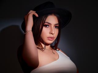 Prikaži popoln profil modela VanessaClose