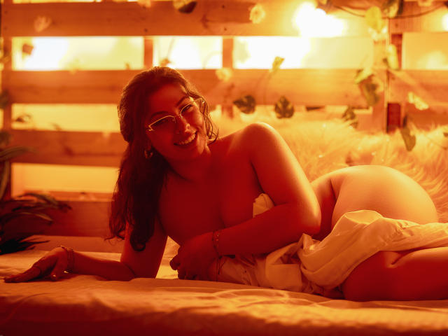 VanessaClose - Live porn &amp; sex cam - 28816580