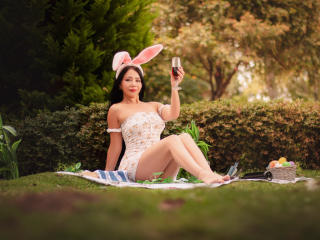 Prikaži popoln profil modela HelenHard