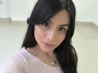 Prikaži popoln profil modela SaraWestt