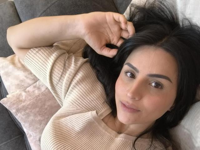 SaraWestt - Live sexe cam - 28817600