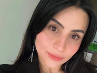 Prikaži popoln profil modela SaraWestt