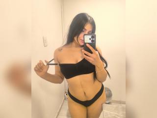 Prikaži popoln profil modela SaraWestt