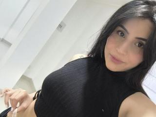 Prikaži popoln profil modela SaraWestt