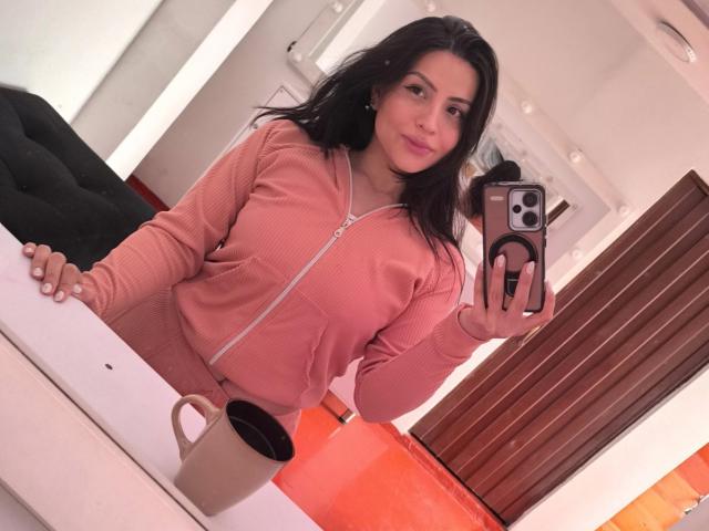 SaraWestt - Live porn &amp; sex cam - 28817696