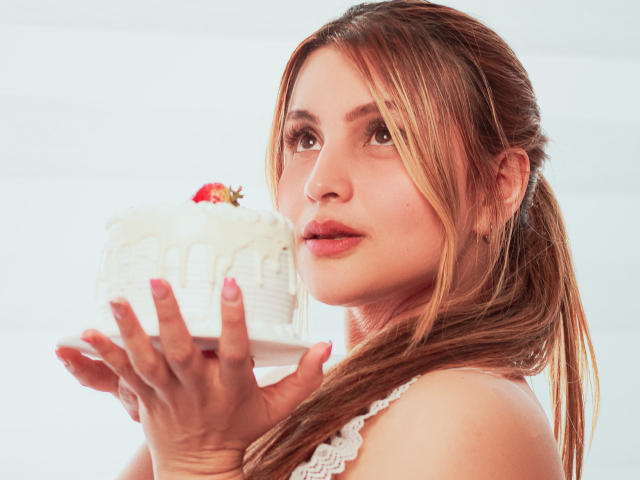 SaraWestt - Live sexe cam - 28817768