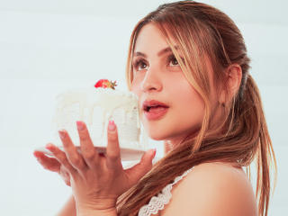 Prikaži popoln profil modela SaraWestt