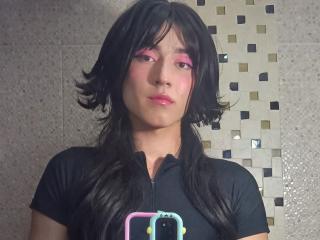 Prikaži popoln profil modela EllieCherry