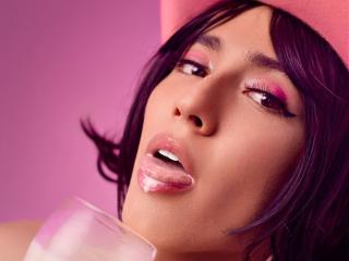 Prikaži popoln profil modela EllieCherry