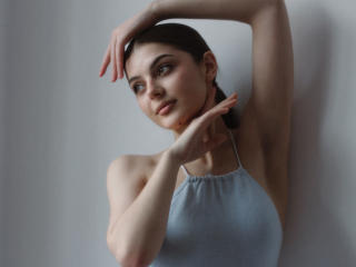 Prikaži popoln profil modela StellaLewin