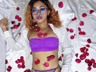 Prikaži popoln profil modela LaCoquineX