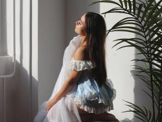 Prikaži popoln profil modela LucyOwen