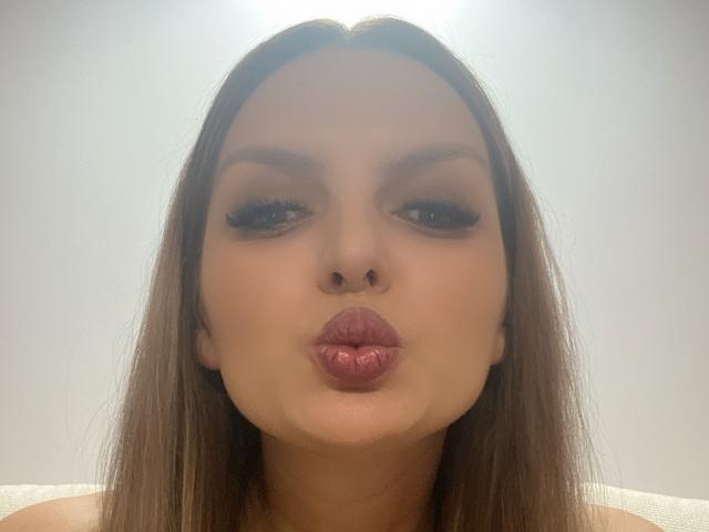 DouceAmelia - Live sex cam - 28821776