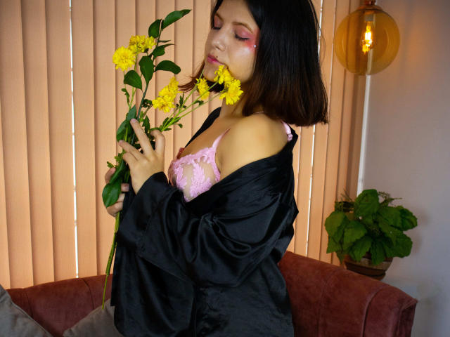 MiaBellee - Live porn &amp; sex cam - 28822046