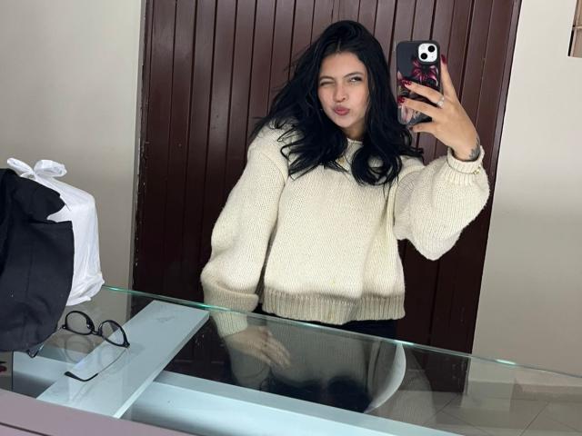 NyraVanel - Live porn &amp; sex cam - 28822670