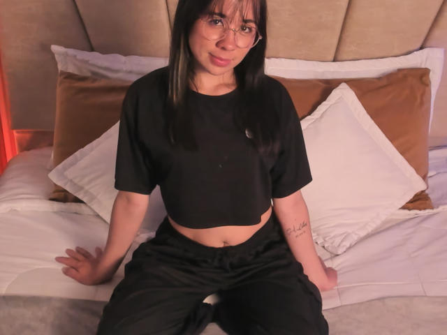 NaomiPearl - Sexe cam en vivo - 28824392