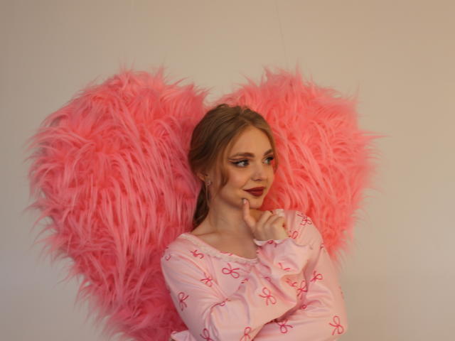EmilySunshineS - Live sex cam - 28825289