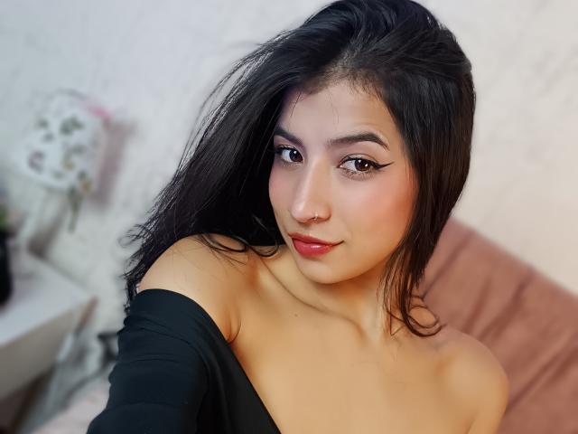 NaiaSanders - Live porn &amp; sex cam - 28830911